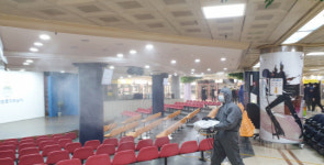 [사진뉴스] 코로나19 긴급폐쇄…소독 한창인 대전 중앙로지하상가