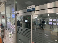 [포토]대전 코로나19 추가확진... 문닫힌 지하철 월평역 사무실