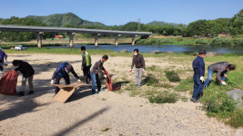 괴산군 불정면이장협의회, 목도강수욕장 등 환경정화활동 펼쳐