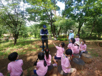규암초병설유, 숲에서 땅속 동물을 찾아봐요 유아 숲 체험활동