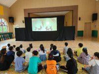 옥천군서초등학교 그림자극으로 보는 구연동화 공연관람