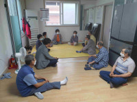 옥천 이원면 경로당운영재개 후 어르신들의 고충을 듣는 찾아가는 경로당순회 간담회 개최