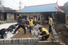 공주시 의당면, 홀몸노인 주거환경 개선 자원봉사 가져