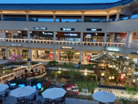 [사진뉴스]  롯데아울렛 부여점, 별빛 정원으로 부여의 밤을 빛내다