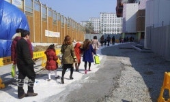 울산 외솔초, 인근 중학교·노인정서 더부살이