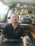 [햇살]주변에 도움 요청하고 구명환 던져 물에 빠진 여성 구조한 시민 영웅