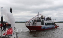 낙동강 생태탐방선 닻 올렸다