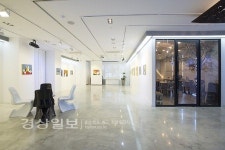 특강·카페·아트숍까지…갤러리의 무한변신