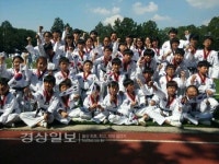 울산덕신호랑이태권도장 태권도 시범단, 국제올림픽위원회(IOC) 위원들에게 태권도 시범