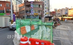 [현장&이슈]울산 남구 여천천 2년째 정비공사…상인들 한숨만