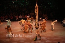 쪽빛황혼 민요·판소리·탈춤 고루 만난다