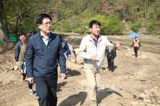 권명호 동구청장, 동부동 공영주차장 조성공사관련 현장 방문
