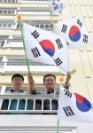 [우리동네 사람들]광복 70주년 태극기로 하나된 우리 아파트