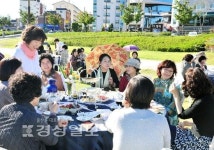 울산차인연합회와 여야다례원, 꽃향기 홍차향기 날리며를 주제로 차 시음회 열어