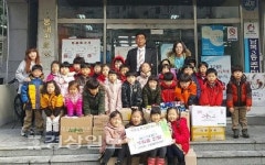 울산 동구 남목3동 공룡자연유치원, 어려운 이웃에게 나눠달라며 100만원 상당의 생필품 전달