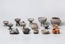 [배은경의 유물이야기(43)]높이 올린 그릇에 담긴 공경의 마음