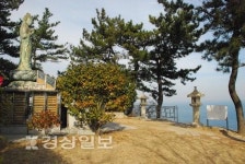 [산사 길 타박타박]일상서 잠시 벗어나 넉넉한 산길 걷다보면 만나는 봉호사