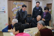 울산해경, 영신노인복지센터에서 봉사활동 펼쳐