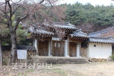 [산사 길 타박타박]도심에 있지만 때묻지 않은 정갈한 맛 풍기는 관음사