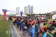 봄비 맞으며 십리대밭 걷기 4천여명 참가