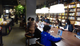 울산 대형서점들, 앞다퉈 새 단장 나서