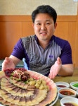 [이야기가 있는 울산맛집-맛 그리고 인생]고래고기 한 점…씹을수록 우러나는 장생포의 추억