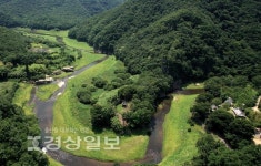 [문화관광해설사의 비망록]대곡천 물길따라 걷다보면 6000년 전의 비밀이 열린다