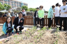 권명호 울산 동구청장, 명덕초등학교 학교농장조성 개장식 참석