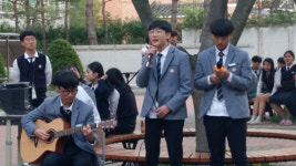울산 화봉고등학교느티나무 작은 음악회