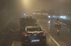 [사진뉴스]창원 귀산터널서 차량 화재