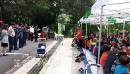 웅촌한솔그린빌 입주민대표와 중부종합사회복지관, 어버이날 맞이 경로잔치