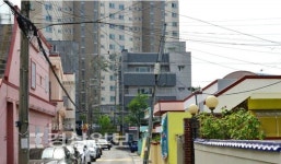 안전위협 통신주 이전 외면하는 통신사