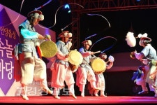 참 좋은 가을날, 문화유적 속에서 즐기다