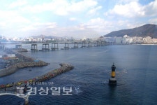 [이성규의 낚시천하]빼어난 경관에 넓고 안전한 낚시공간…도심속 힐링 낚시터