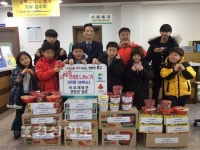 울산 북구 호계동 비호체육관, 원생들이 용돈을 모아 마련한 라면 15박스 전달