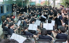 울산시 남구 무거중학교, 학교 공개의 날 음악회·특강
