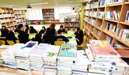 [작은도서관을 문화공동체 허브로]아파트내 버려진 공간, 소통의 장으로 대변신
