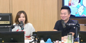 두시탈출 컬투쇼 정말 행복하다며 달달한 부부 관계를 표현했다.