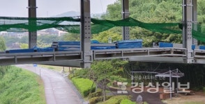 울산 태화강 국가정원 일기,  오산대교 아래 인도교 공사 속도내는 듯