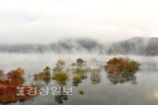 경상사진갤러리 - 용담호의 가을풍경
