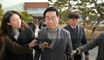 '채용 비리' 신장열 전 군수 징역형 집행유예