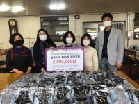 (주)서진에스엔피·네오골프연습장, 천마스크 제작에 필요한 후원금 200만원 전달