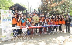 울산 중구 태화동 주민자치회, 주민들이 직접 참여하는 미니화분 만들기 체험활동 실시