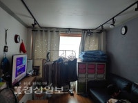 [집다운 집으로]좁고 낡은 집, 어둠이 들면 벌레걱정에 잠 설쳐