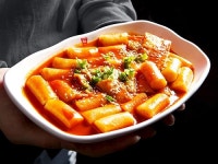 치열한 분식프랜차이즈 시장, 나 홀로 승승장구하고 있는킹오브떡볶이