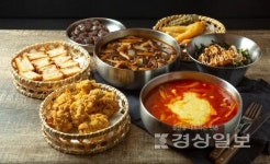 언택트 시대 배달업 중심 외식시장서 지속 성장하는 떡볶이창업 떡볶당