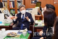 백운찬 울산시의원, 도서관 친구들과 도서관 활성화 간담회