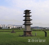 [배혜숙의 한국100탑(46)]남원 만복사지 오층석탑