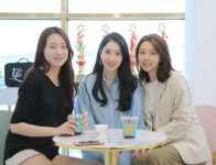 반영구화장교육기업 (주)유미코리아, 5년연속 교육브랜드대상, 대한민국인물대상 수상