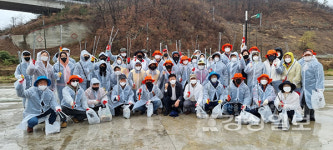 (사)울주군자원봉사센터 소속 전문자원봉사단협의회,  온산읍 덕신에서 방역&플로깅(day)활동 펼쳐